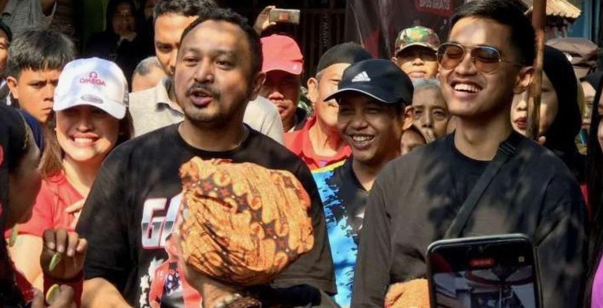 Bersama Giring Ganesha, Ketum PSI Kaesang Pangarep Temui Relawan Seknas Jokowi di Jakarta!