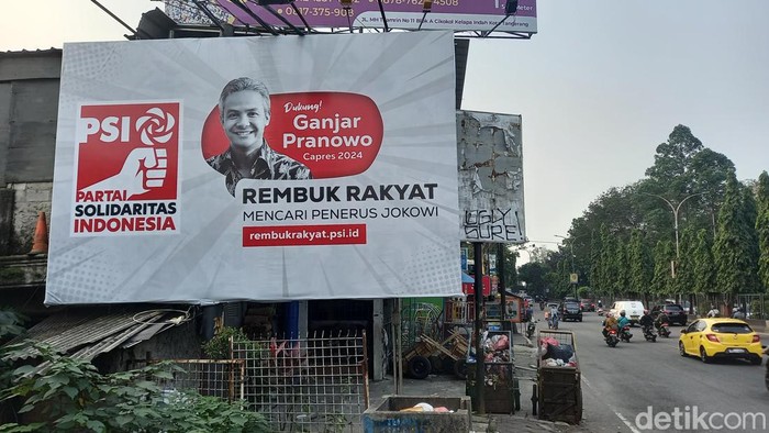 Baliho PSI Dukung Ganjar ‘Penerus Jokowi’ 2024 Mejeng di Tangerang